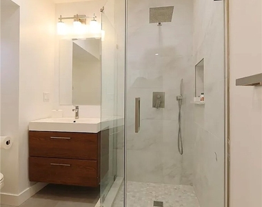 3124 Altura - Photo Thumbnail 7