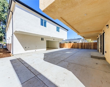1642 Murchison Street - Photo Thumbnail 26