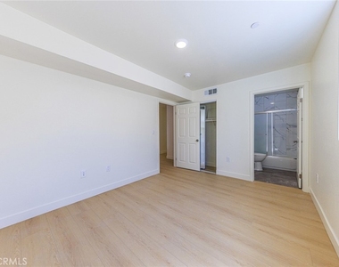 1642 Murchison Street - Photo Thumbnail 20