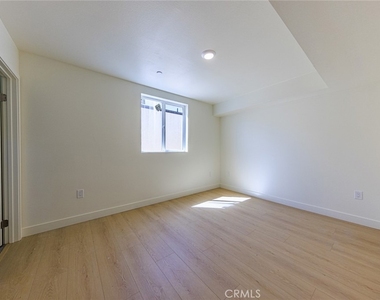 1642 Murchison Street - Photo Thumbnail 19