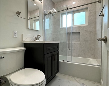 41 N Sierra Bonita Avenue - Photo Thumbnail 5