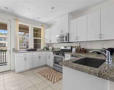 902 N Botanica Lane - Photo Thumbnail 12