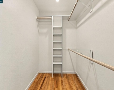 1325 Sumac Cir - Photo Thumbnail 24