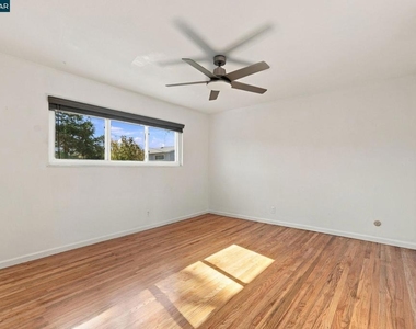 1325 Sumac Cir - Photo Thumbnail 20