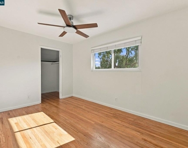 1325 Sumac Cir - Photo Thumbnail 19