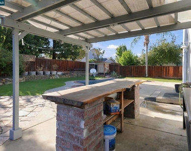 1325 Sumac Cir - Photo Thumbnail 26