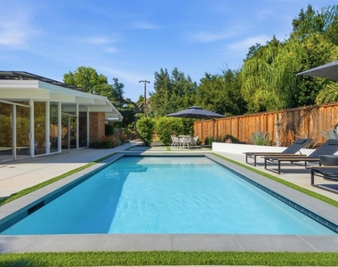1279 Lancashire Dr - Photo Thumbnail 60