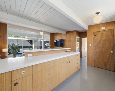 1279 Lancashire Dr - Photo Thumbnail 24