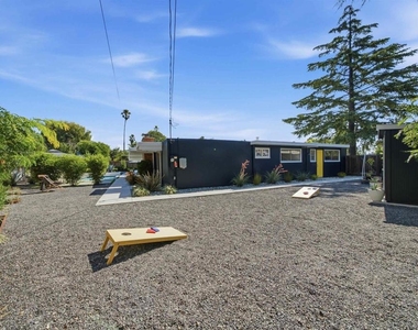 1279 Lancashire Dr - Photo Thumbnail 80