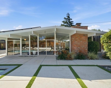 1279 Lancashire Dr - Photo Thumbnail 62