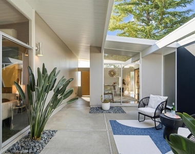 1279 Lancashire Dr - Photo Thumbnail 6