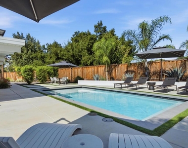 1279 Lancashire Dr - Photo Thumbnail 66