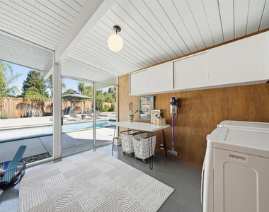 1279 Lancashire Dr - Photo Thumbnail 49
