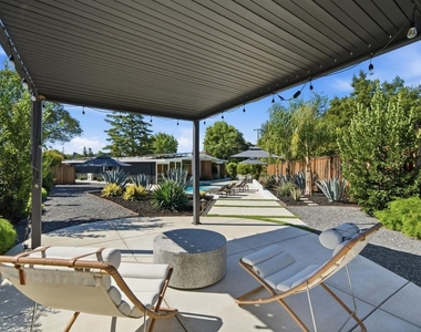 1279 Lancashire Dr - Photo Thumbnail 71