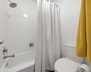 1279 Lancashire Dr - Photo Thumbnail 45