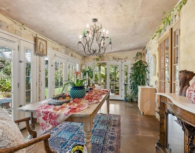 895 Mitchell Canyon Rd - Photo Thumbnail 11