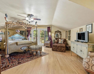 895 Mitchell Canyon Rd - Photo Thumbnail 16