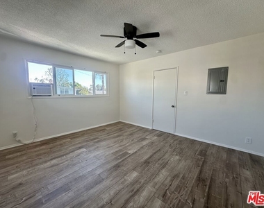 629 Hardin Drive - Photo Thumbnail 7