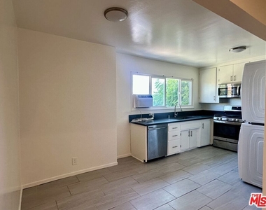 629 Hardin Drive - Photo Thumbnail 4