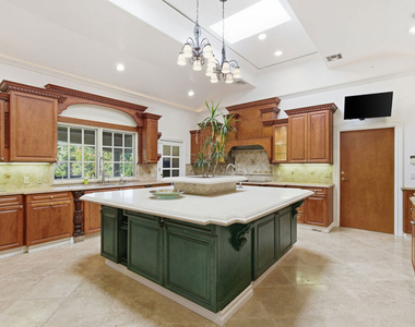 4305 Coquette Place - Photo Thumbnail 10