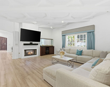 4305 Coquette Place - Photo Thumbnail 7