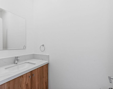 4120 Coolidge Avenue - Photo Thumbnail 11