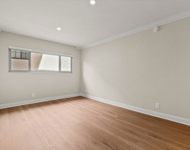 1000 S Westgate Avenue - Photo Thumbnail 14