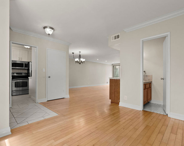 1000 S Westgate Avenue - Photo Thumbnail 5