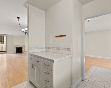 1000 S Westgate Avenue - Photo Thumbnail 12