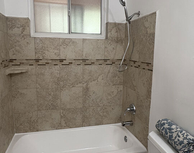 828 Lincoln Boulevard - Photo Thumbnail 10