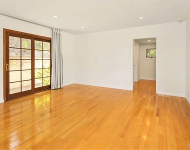 2462 Nalin Drive - Photo Thumbnail 9