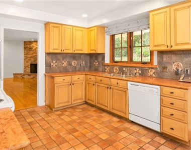 2462 Nalin Drive - Photo Thumbnail 8