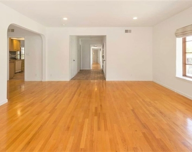 2462 Nalin Drive - Photo Thumbnail 4