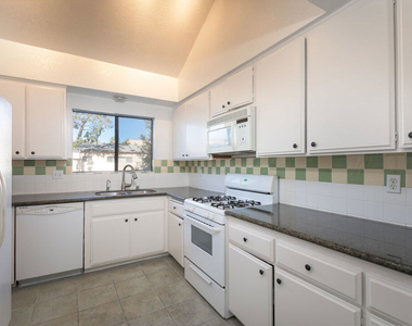 1914 11th Street - Photo Thumbnail 9