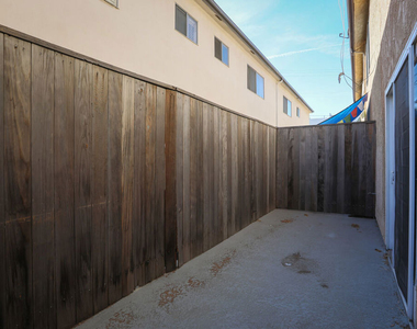 1914 11th Street - Photo Thumbnail 27