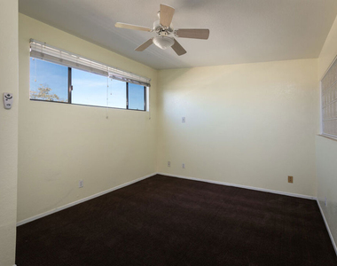 1914 11th Street - Photo Thumbnail 16