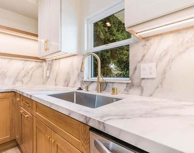 7964 Norton Avenue - Photo Thumbnail 3