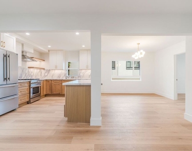 7964 Norton Avenue - Photo Thumbnail 6