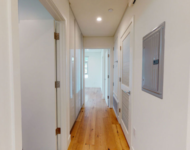 938 S Orange Grove Avenue - Photo Thumbnail 12