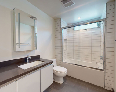 938 S Orange Grove Avenue - Photo Thumbnail 14