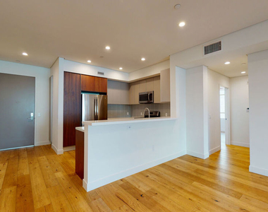 938 S Orange Grove Avenue - Photo Thumbnail 8