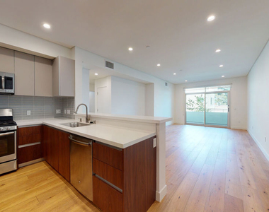938 S Orange Grove Avenue - Photo Thumbnail 2