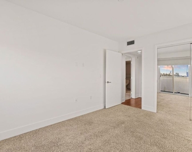1539 Beloit - Photo Thumbnail 7