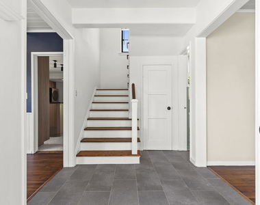 1400 Randall Street - Photo Thumbnail 2