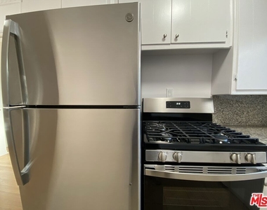 228 Idaho Avenue - Photo Thumbnail 6