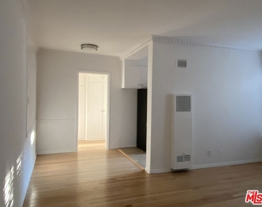 228 Idaho Avenue - Photo Thumbnail 8