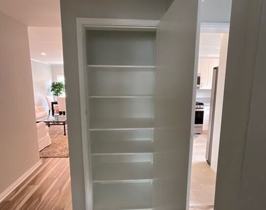 117 N Kings - Photo Thumbnail 13