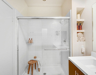 3945 Eagle Rock Boulevard - Photo Thumbnail 11