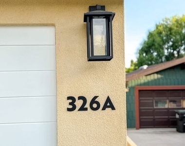326 E Randolph Street - Photo Thumbnail 10