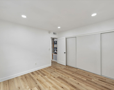 929 N Stanley Avenue - Photo Thumbnail 9